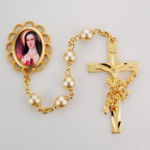 St Therese Pearl like  Rosary Boxed